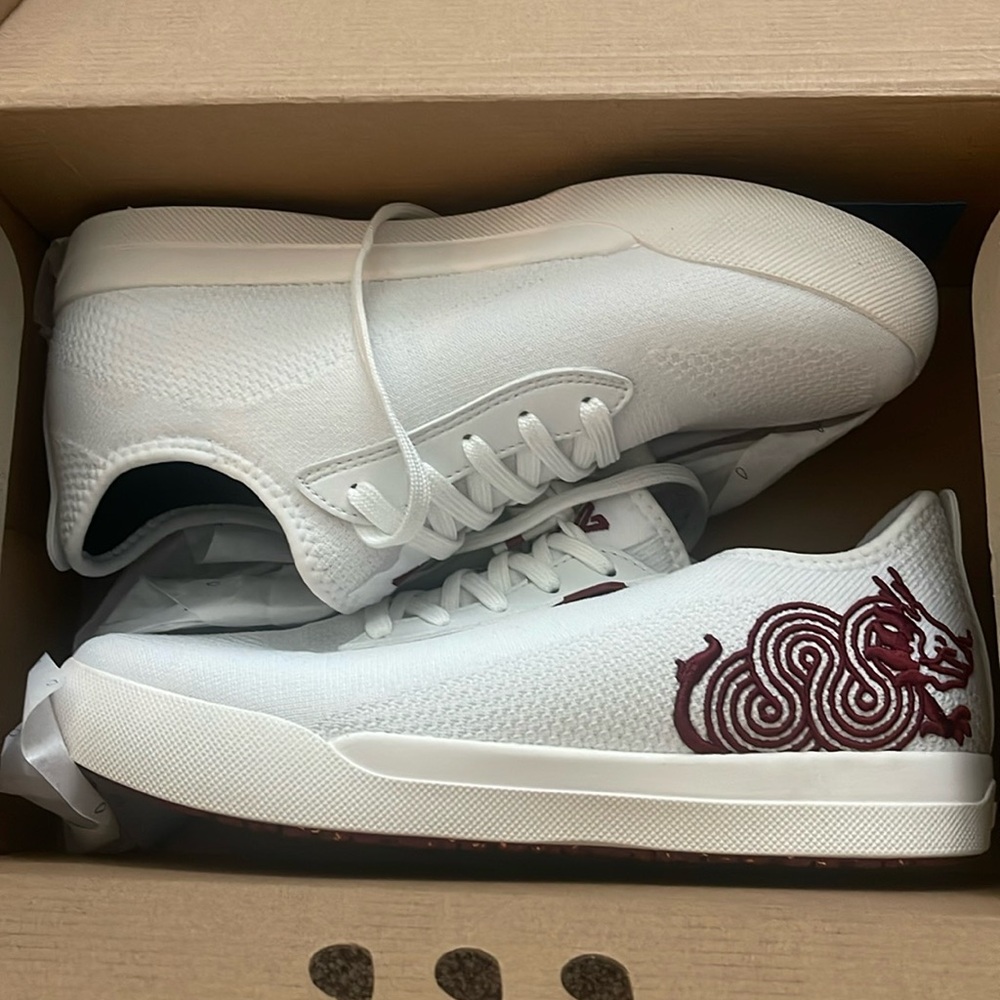 Vessel Weekend Sneaker Lunar New Year 2024 White Women’s size 11/22